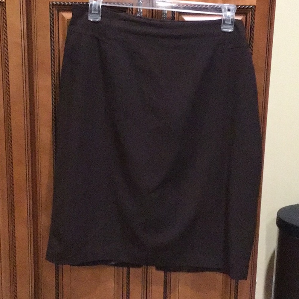 Kim Roger’s Womens dark Brown lined skirt size 16 EUC 63% polyester Dressy